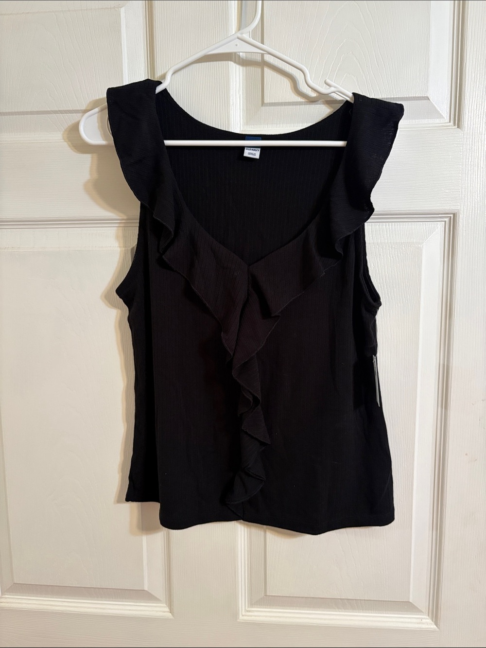 Old Navy Ruffled Tank top in black